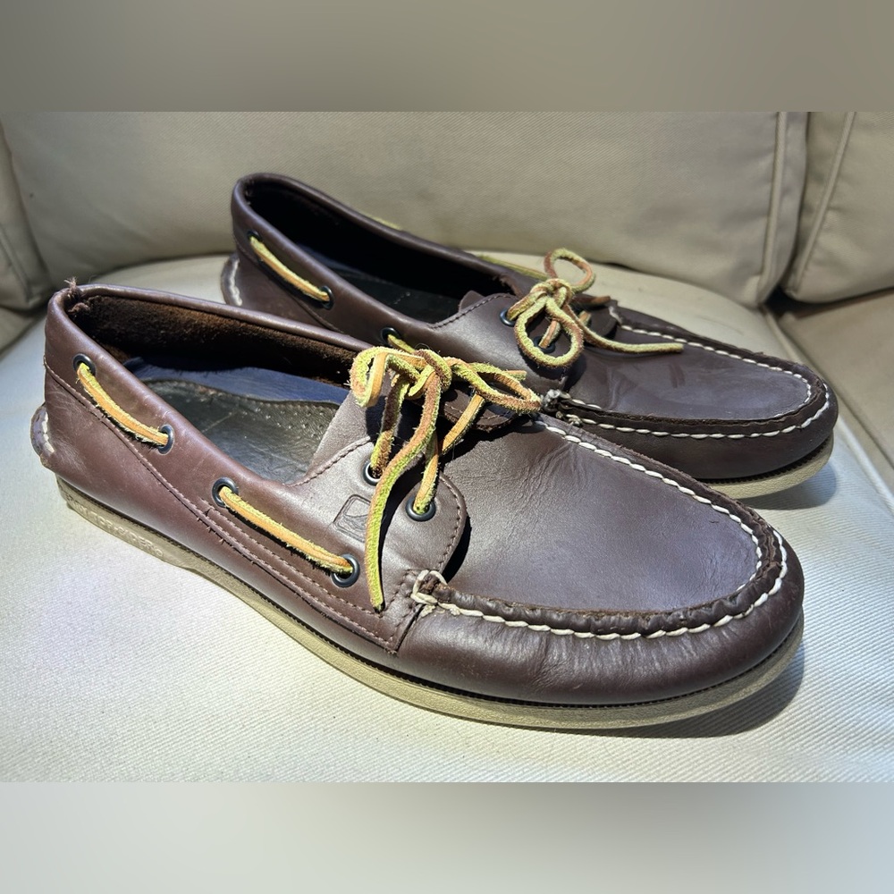Sperry Dark Brown Leather Boat Shoes size 10
